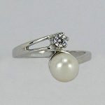 Zlatý prsten s perlou Z70-062